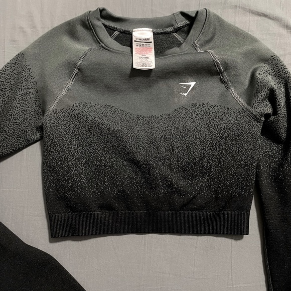 gymshark crop top - Picture 1 of 1